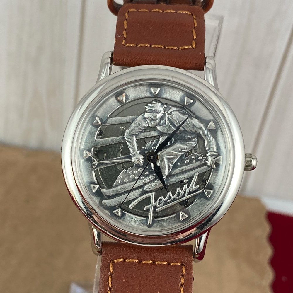 Vintage Fossil 3D Sculpted Downhill Skier Unisex Quartz Watch